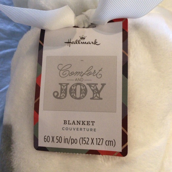 COMFORT & JOY Hallmark blanket - Picture 2 of 6